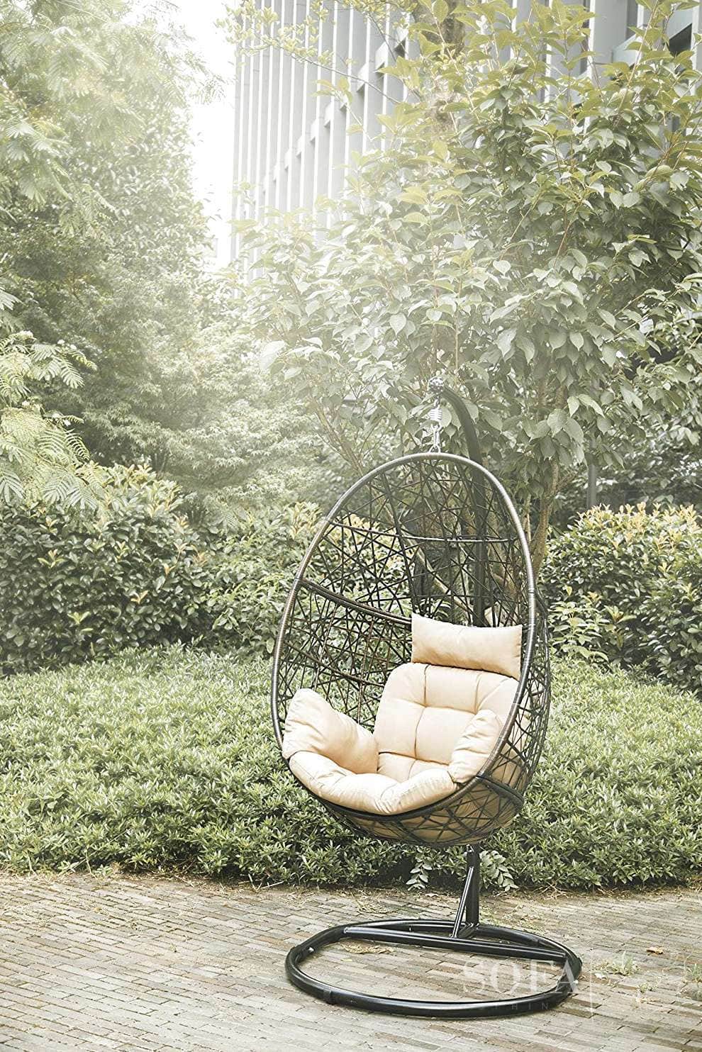Our Favorite Egg Chairs | Unconventional Style & Comfort